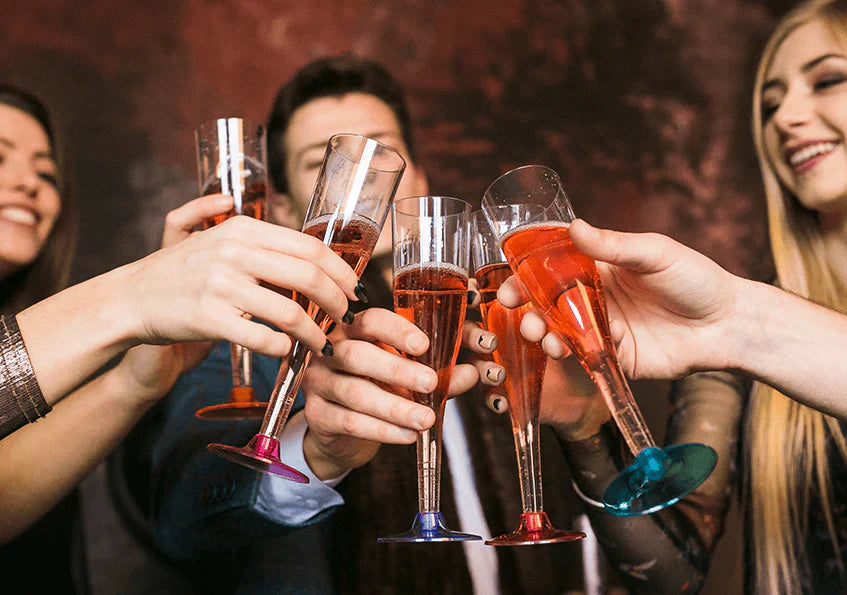 How Many Glasses Do You Need for a Party? (With Easy Calculator Guide)