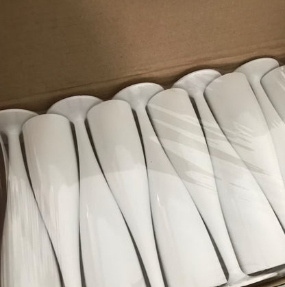 10 x White Disposable Plastic Prosecco Champagne Flutes 175ml 6oz
