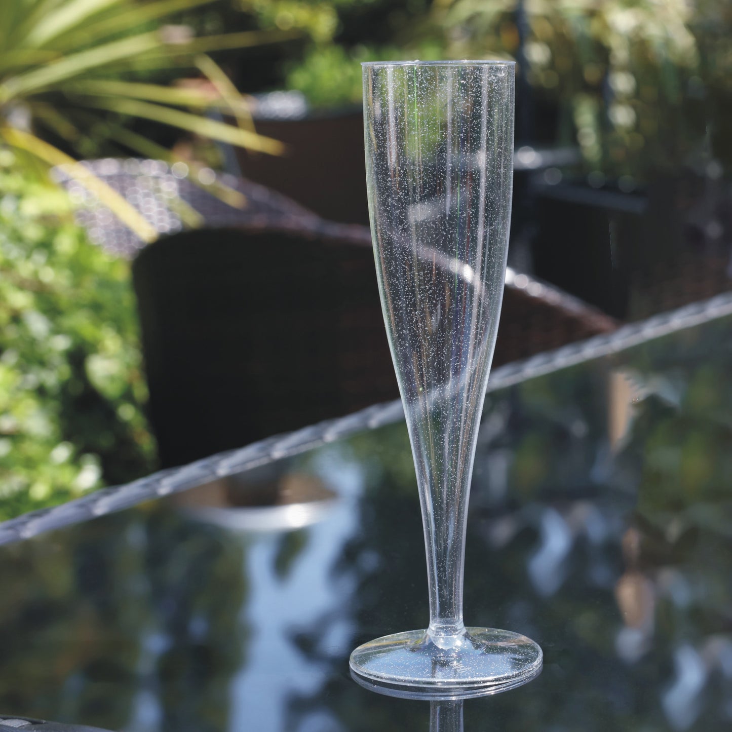 10 x Gold Glitter Plastic Prosecco Flutes 175ml 6oz