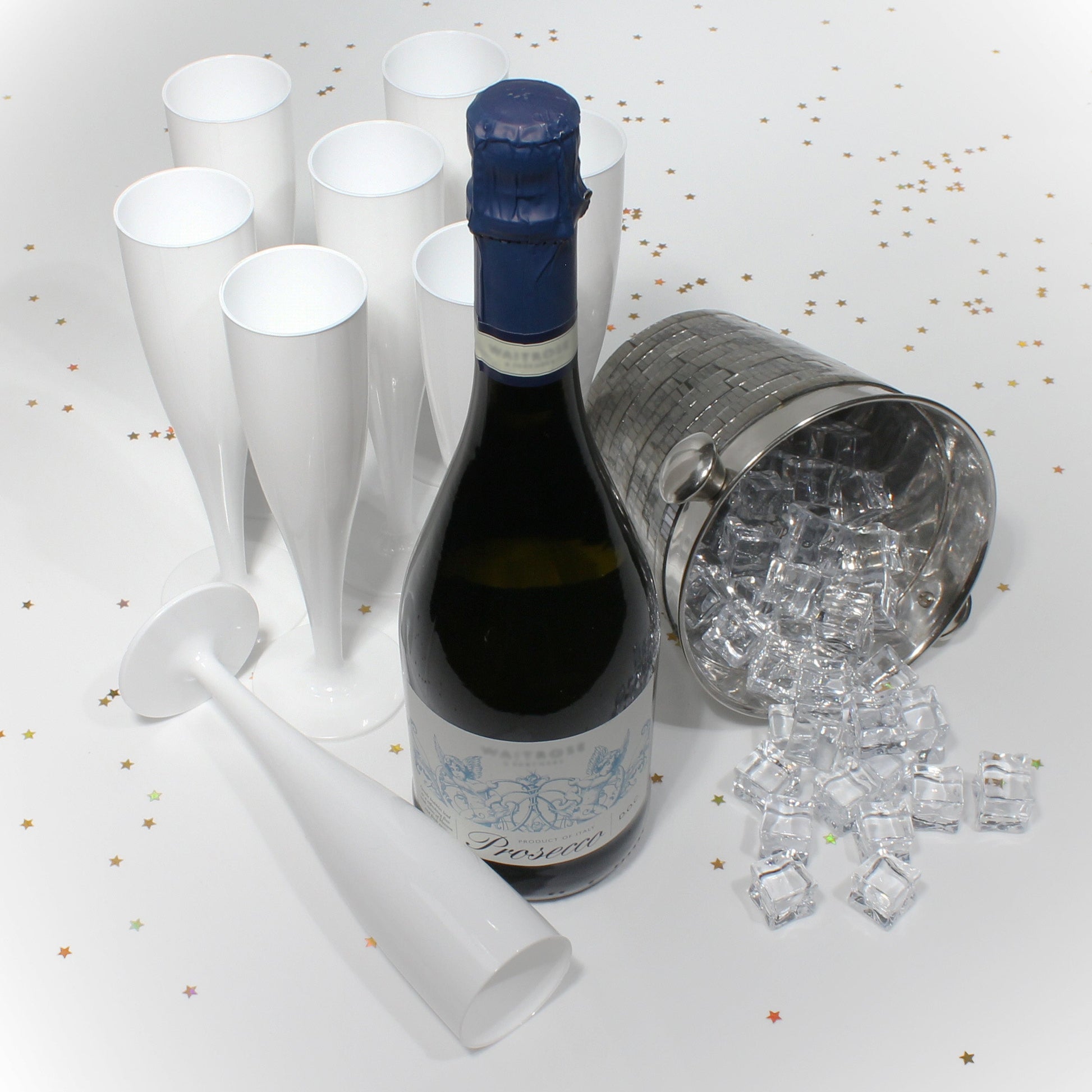 20 x White Disposable Plastic Prosecco Flutes 175ml 6oz