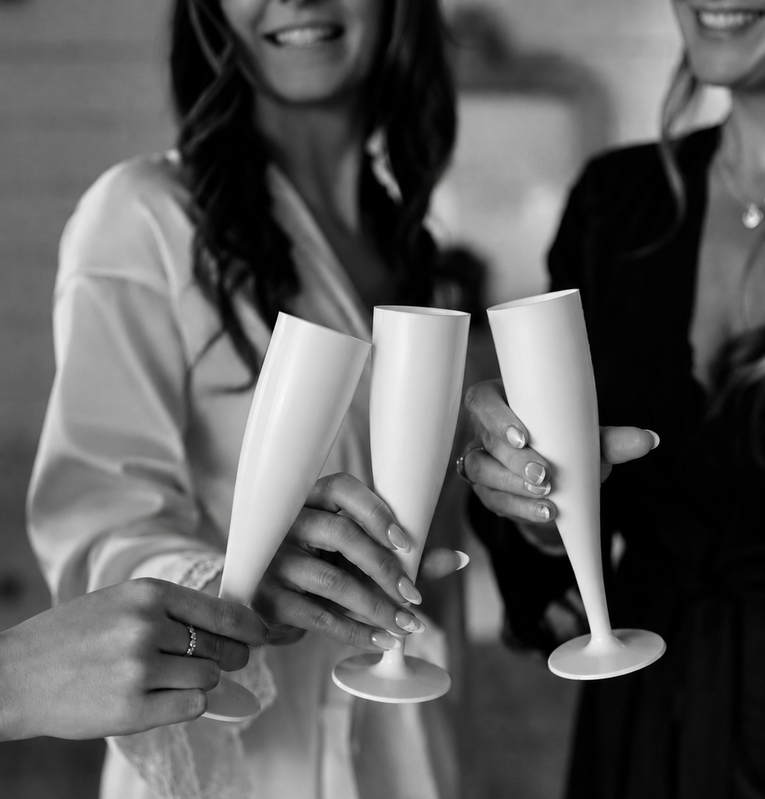 100 x White Biodegradable Plastic Prosecco Champagne Flutes 175ml 6oz