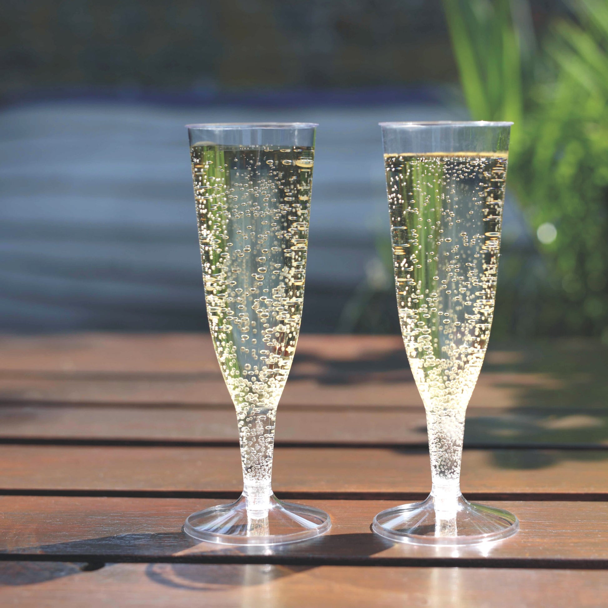 6 x Clear Disposable Plastic Prosecco Flutes 175ml 6oz